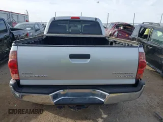 2005 Toyota Tacoma PreRunner with VIN 3TMKU72N45M003048, listed as a IAAI auction lot 41789059 with 87,310 mi miles. Bid and sale history available at carsss.com. Image 16.