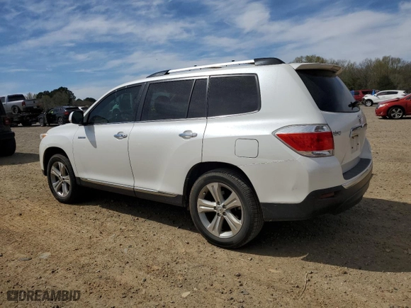2013 Toyota Highlander Limited with VIN 5TDYK3EH9DS115678, listed as a Copart auction lot 50082535 with 178,216 mi miles and Clean Title. Bid and sale history available at carsss.com. Image 2.