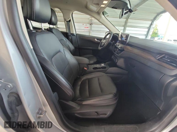 2020 Ford Escape Titanium Hybrid z VIN 1FMCU0DZ3LUB82649, wystawiony jako IAAI lot #42621618 z przebiegiem 46 265 mil mil oraz . Historia ofert i sprzedaży dostępna na DreamBid. Obrazek 17.