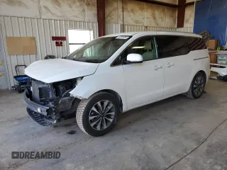 2015 Kia Sedona SX with VIN KNDMC5C14F6047550, listed as a Copart auction lot 46781034 with 136,018 mi miles and Salvage Title. Bid and sale history available at carsss.com. Image 1.