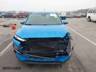 2019 Hyundai Kona SE with VIN KM8K12AA4KU227000, listed as a IAAI auction lot 41106840 with 143,657 mi miles. Bid and sale history available at carsss.com. Image 12.