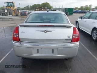 2006 Chrysler 300 C with VIN 2C3KA63H16H352507, listed as a IAAI auction lot 41926057 with 129,962 mi miles. Bid and sale history available at carsss.com. Image 16.