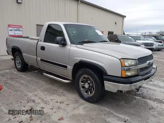 2004 Chevrolet Silverado 1500 LS with VIN 1GCEC14T94Z204272, listed as a IAAI auction lot 41538961 with 410,942 mi miles. Bid and sale history available at carsss.com. Image 1.