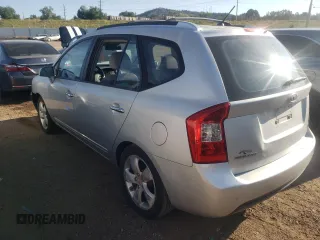 2007 Kia Rondo LX with VIN KNAFG525577024210, listed as a Copart auction lot 58610102 with 106,286 mi miles and Salvage Title. Bid and sale history available at carsss.com. Image 3.