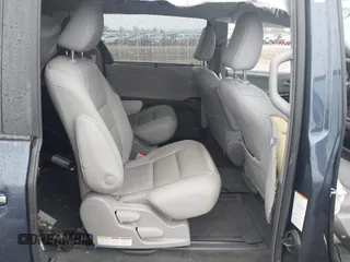 2018 Toyota Sienna XLE with VIN 5TDDZ3DC8JS197365, listed as a IAAI auction lot 42311598 with 199,121 mi miles and . Bid and sale history available at DreamBid. Image 8.