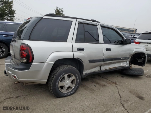 2004 Chevrolet TrailBlazer LT with VIN 1GNDS13S842323700, listed as a Copart auction lot 44176895 with 165,541 mi miles and Salvage Title. Bid and sale history available at carsss.com. Image 3.