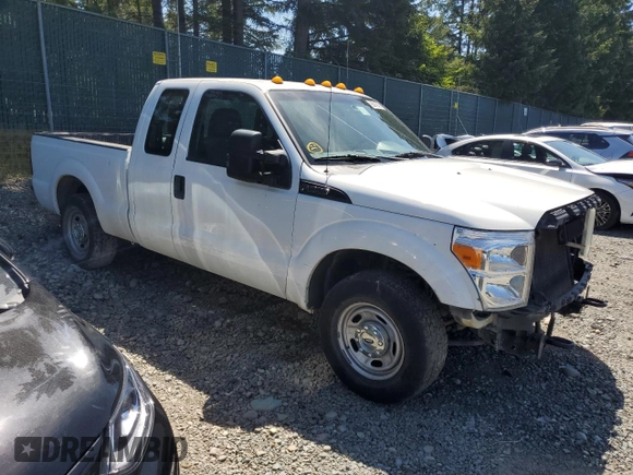 2015 Ford F-250 XLT with VIN 1FT7X2A69FEB14776, listed as a Copart auction lot 57839435 with 166,355 mi miles and Clean title. Bid and sale history available at DreamBid. Image 4.