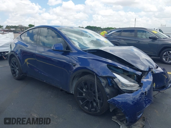 2024 Tesla Model Y с VIN 7SAYGDED8RF015882, выставлен на аукционе IAAI как лот 42202963 с пробегом 10 597 миль миль и . История ставок и продаж доступна на DreamBid. Изображение 1.