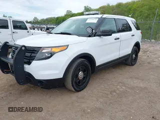2013 Ford Police Interceptor Utility z VIN 1FM5K8AR6DGB59111, wystawiony jako IAAI lot #42259174 z przebiegiem 75 460 mil mil oraz . Historia ofert i sprzedaży dostępna na DreamBid. Obrazek 17.