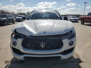 2022 Maserati Levante GT with VIN ZN661XUA1NX400259, listed as a Copart auction lot 42531984 with 26,229 mi miles. Bid and sale history available at carsss.com. Image 5.