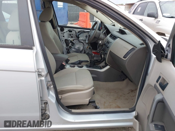 2008 Ford Focus S with VIN 1FAHP34N98W173360, listed as a IAAI auction lot 41784804 with 134,070 mi miles. Bid and sale history available at carsss.com. Image 5.