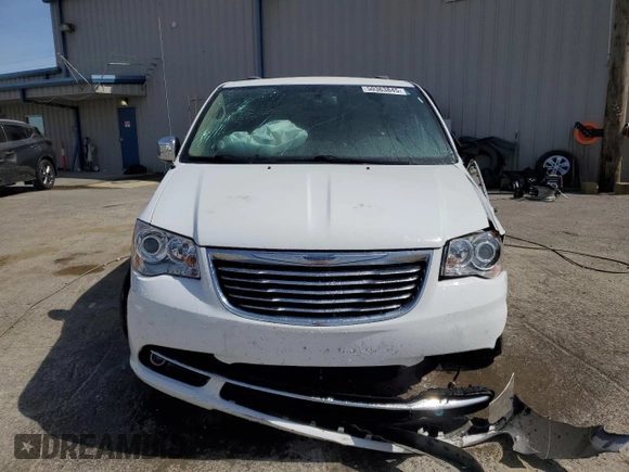 2016 Chrysler Town & Country Limited Platinum with VIN 2C4RC1GG7GR121101, listed as a Copart auction lot 50363845 with 95,022 mi miles and Salvage Title. Bid and sale history available at carsss.com. Image 5.
