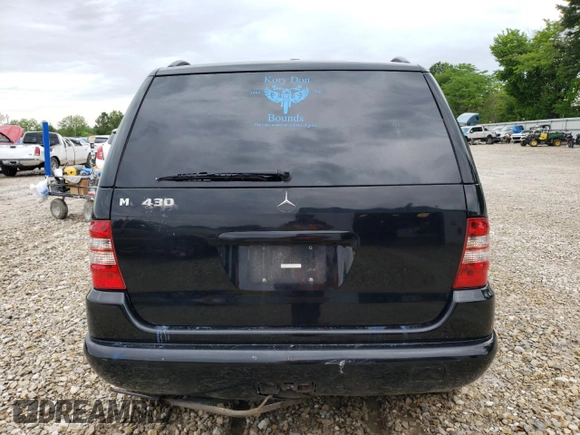 1999 Mercedes-Benz M 320/430/500 z VIN 4JGAB72E0XA088242, wystawiony jako Copart lot #54570284 z przebiegiem Nie podano mil oraz Szkoda całkowita • Salvage title. Historia ofert i sprzedaży dostępna na DreamBid. Obrazek 6.