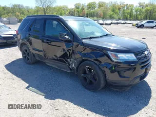 2019 Ford Explorer z VIN 1FM5K7B81KGA18444, wystawiony jako IAAI lot #42129221 z przebiegiem 121 268 mil mil oraz . Historia ofert i sprzedaży dostępna na DreamBid. Obrazek 1.