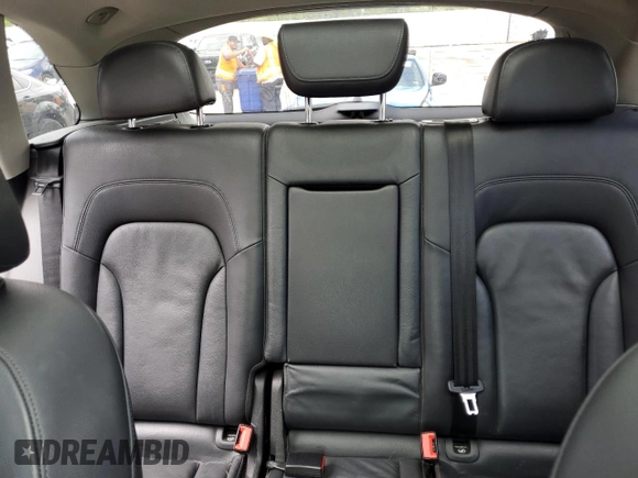 2011 Audi Q5 Premium Plus with VIN WA1LFAFP8BA025063, listed as a Copart auction lot 55087725 with 125,714 mi miles and Salvage title. Bid and sale history available at DreamBid. Image 10.