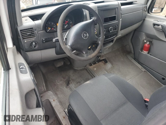 2011 Mercedes-Benz Sprinter with VIN WD3PE8CB5B5607460, listed as a Copart auction lot 46278815 with 251,222 mi miles and Clean Title. Bid and sale history available at carsss.com. Image 8.