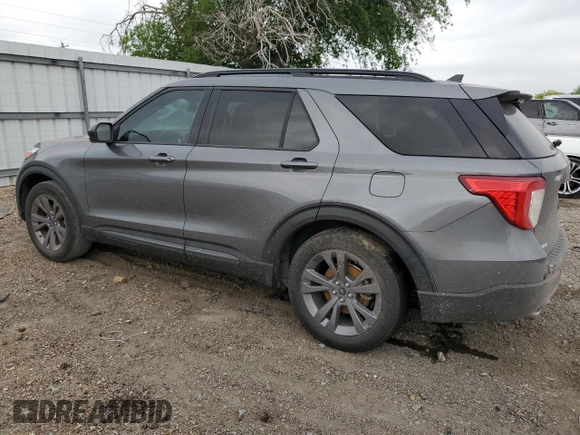 2022 Ford Explorer XLT z VIN 1FMSK7DH6NGB37062, wystawiony jako Copart lot #51503605 z przebiegiem 55 932 mil mil oraz Szkoda całkowita • Salvage title. Historia ofert i sprzedaży dostępna na DreamBid. Obrazek 2.
