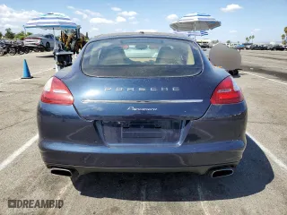 2012 Porsche Panamera with VIN WP0AA2A79CL018752, listed as a Copart auction lot 72083254 with 140,361 mi miles and Salvage Title. Bid and sale history available at carsss.com. Image 6.