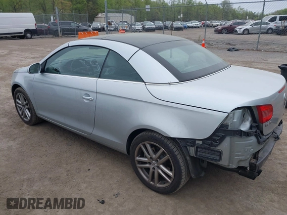 2008 Volkswagen Eos Lux with VIN WVWFA71F88V003763, listed as a IAAI auction lot 42075912 with 157,667 mi miles and . Bid and sale history available at DreamBid. Image 3.