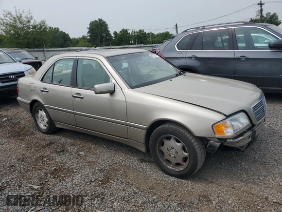 1998 Mercedes-Benz C 230/260/280/320 z VIN WDBHA23G8WA648546, wystawiony jako Copart lot #60720975 z przebiegiem 110 926 mil mil oraz Szkoda całkowita • Salvage title. Historia ofert i sprzedaży dostępna na DreamBid. Obrazek 4.