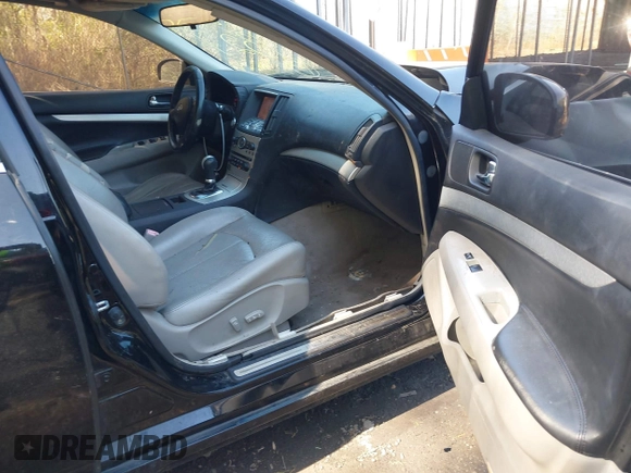 2007 Infiniti G35 Journey with VIN JNKBV61E67M711534, listed as a IAAI auction lot 42044888 with 160,300 mi miles. Bid and sale history available at carsss.com. Image 5.