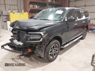 2023 Ford Expedition Max XLT с VIN 1FMJK1J89PEA60330, выставлен на аукционе IAAI как лот 41381868 с пробегом 37 240 миль миль и . История ставок и продаж доступна на DreamBid. Изображение 17.