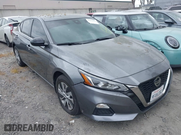 2022 Nissan Altima 2.5 SR with VIN 1N4BL4CV1NN412121, listed as a IAAI auction lot 42086036 with 36,706 mi miles. Bid and sale history available at carsss.com. Image 1.