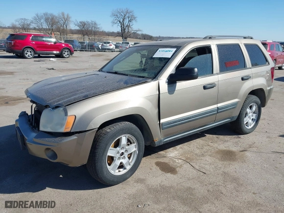 2005 Jeep Grand Cherokee Laredo with VIN 1J4GR48K85C540116, listed as a IAAI auction lot 41816065 with 137,388 mi miles. Bid and sale history available at carsss.com. Image 18.