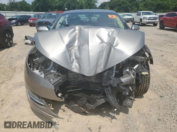 2015 Lincoln MKZ Hybrid with VIN 3LN6L2LU3FR608367, listed as a Copart auction lot 58945505 with 131,829 mi miles and Salvage title. Bid and sale history available at DreamBid. Image 5.