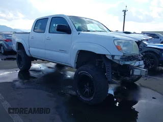 2007 Toyota Tacoma PreRunner with VIN 3TMJU62N87M029323, listed as a IAAI auction lot 41462575 with 211,104 mi miles. Bid and sale history available at carsss.com. Image 1.