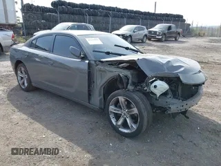2017 Dodge Charger R/T z VIN 2C3CDXCTXHH659876, wystawiony jako IAAI lot #42119333 z przebiegiem 63 647 mil mil oraz . Historia ofert i sprzedaży dostępna na DreamBid. Obrazek 1.