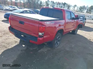 2016 Toyota Tacoma SR with VIN 5TFCZ5AN2GX006443, listed as a IAAI auction lot 40926405 with 117,825 mi miles. Bid and sale history available at carsss.com. Image 4.