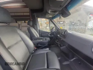 2020 Mercedes-Benz Sprinter with VIN W1X8E33YXLN089784, listed as a Copart auction lot 75533904 with 26,848 mi miles and Clean Title. Bid and sale history available at DreamBid. Image 5.