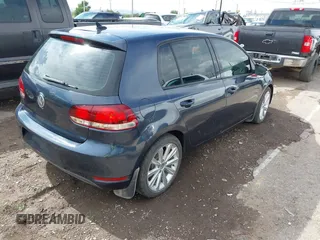 2012 Volkswagen Golf TDI z VIN WVWDM7AJ5CW133618, wystawiony jako IAAI lot #42447714 z przebiegiem 132 526 mil mil oraz . Historia ofert i sprzedaży dostępna na DreamBid. Obrazek 4.