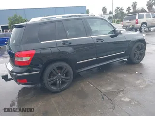 2012 Mercedes-Benz GLK-Class GLK 350 with VIN WDCGG8HB3CF912437, listed as a IAAI auction lot 41734683 with 127,572 mi miles. Bid and sale history available at carsss.com. Image 4.