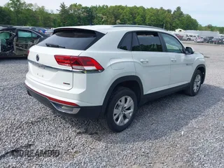 2020 Volkswagen Atlas S z VIN 1V2GC2CAXLC202612, wystawiony jako IAAI lot #42364811 z przebiegiem 73 957 mil mil oraz . Historia ofert i sprzedaży dostępna na DreamBid. Obrazek 4.