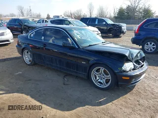 2001 BMW 3 Series 330Ci with VIN WBABN53471JU25262, listed as a IAAI auction lot 41519680 with 119,053 mi miles. Bid and sale history available at carsss.com. Image 13.