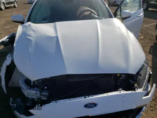 2020 Ford Fusion Hybrid SE with VIN 3FA6P0LU8LR189558, listed as a Copart auction lot 69607932 with 0 mi miles. Bid and sale history available at carsss.com. Image 12.