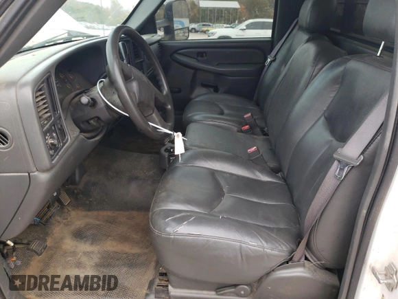 2004 GMC Sierra 1500 with VIN 1GTHC24204E339688, listed as a Copart auction lot 77595054 with 230,719 mi miles and Clean Title. Bid and sale history available at DreamBid. Image 7.