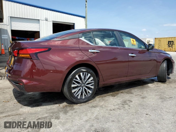 2025 Nissan Altima SV with VIN 1N4BL4DV4SN301573, listed as a Copart auction lot 54365315 with 14,109 mi miles and Salvage Title. Bid and sale history available at DreamBid. Image 3.
