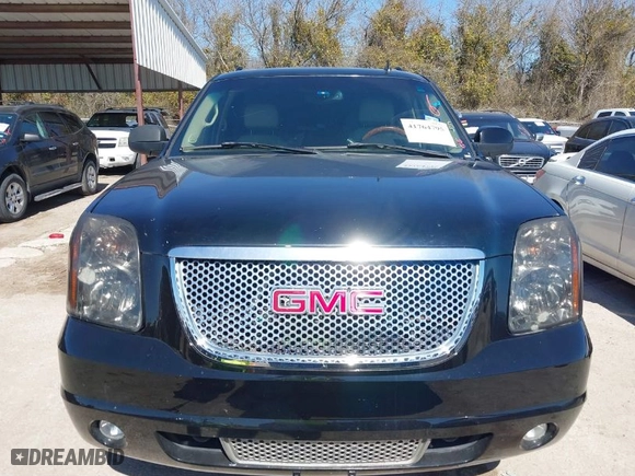 2007 GMC Yukon XL Denali with VIN 1GKFK668X7J284508, listed as a IAAI auction lot 41764795 with 142,030 mi miles. Bid and sale history available at carsss.com. Image 6.