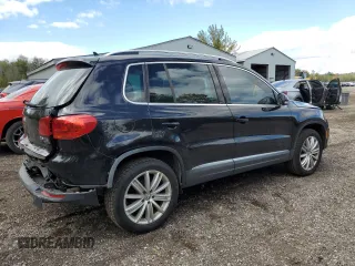 2017 Volkswagen Tiguan with VIN WVGMV7AX2HK031639, listed as a Copart auction lot 72950744 with 109,445 mi miles and Salvage title. Bid and sale history available at DreamBid. Image 3.