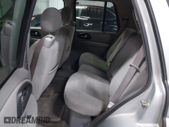 2007 Chevrolet TrailBlazer LS with VIN 1GNDT13S272125034, listed as a IAAI auction lot 41478515 with 215,462 mi miles and . Bid and sale history available at DreamBid. Image 8.