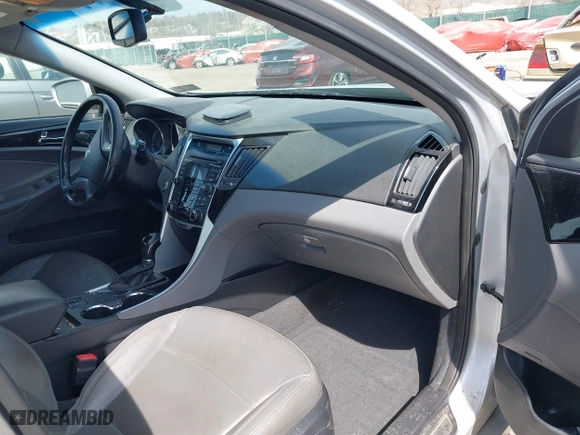 2013 Hyundai Sonata SE with VIN 5NPEC4AC9DH549041, listed as a IAAI auction lot 41900127 with 142,265 mi miles. Bid and sale history available at carsss.com. Image 5.