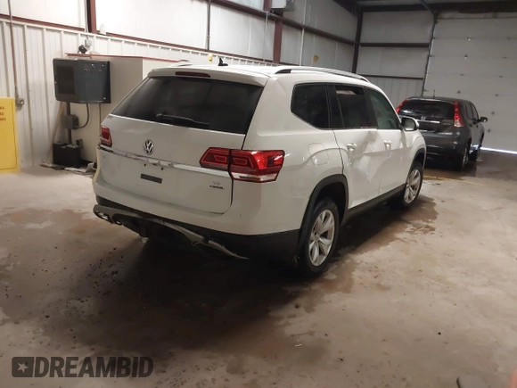 2019 Volkswagen Atlas SE with VIN 1V2LR2CA8KC577216, listed as a IAAI auction lot 41156460 with 68,382 mi miles and . Bid and sale history available at DreamBid. Image 4.