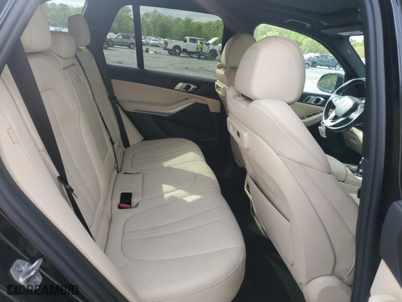 2021 BMW X5 sDrive40i with VIN 5UXCR4C06M9H52522, listed as a Copart auction lot 53038075 with 108,218 mi miles and Clean Title. Bid and sale history available at carsss.com. Image 11.
