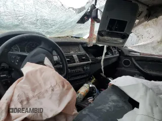 2010 BMW X5 z VIN 5UXFE8C54AL311608, wystawiony jako Copart lot #49004095 z przebiegiem Nie podano mil oraz Szkoda całkowita • Salvage title. Historia ofert i sprzedaży dostępna na DreamBid. Obrazek 8.