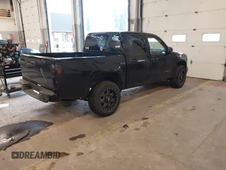 2004 Chevrolet Colorado 1SB LS Z85 with VIN 1GCDT136748180843, listed as a IAAI auction lot 41852070 with 113,110 mi miles. Bid and sale history available at carsss.com. Image 4.