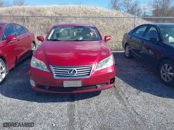 2011 Lexus ES 350 with VIN JTHBK1EG2B2440189, listed as a IAAI auction lot 41582151 with NaN miles. Bid and sale history available at carsss.com. Image 12.