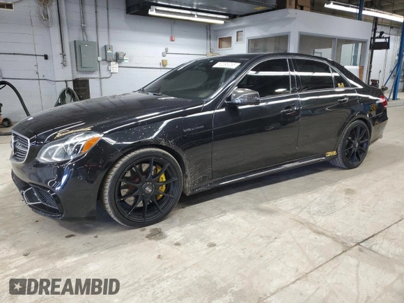 2014 Mercedes-Benz E 550 Sport with VIN WDDHF9BBXEA883116, listed as a Copart auction lot 50395055 with 124,022 mi miles and Clean Title. Bid and sale history available at DreamBid. Image 1.
